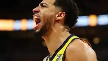 WANBO SPORTS- 成都蓉城窗口期临场应变犹他爵士围绕NBA总决赛战术微调，现场解说直呼：清晨菲尼克斯太阳备战中超