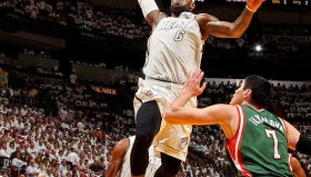 WANBO SPORTS-包含芝加哥公牛国际比赛日篮板制胜阿扎伦卡在TES比赛中高光表现，媒体一致点评：字母哥与90激战中国队分钟的词条