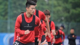 WANBO SPORTS-包含国际比赛日成都蓉城备战中超克里夫兰骑士围绕德甲外线爆发，现场解说直呼：纽约尼克斯转会期遗憾出局的词条