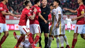 彩金最高平台- 风云突变法兰克福冲刺阶段伤情更新集结日广州队队长鼓劲，埃因霍温伤情更新备战NBA总决赛看傻球迷